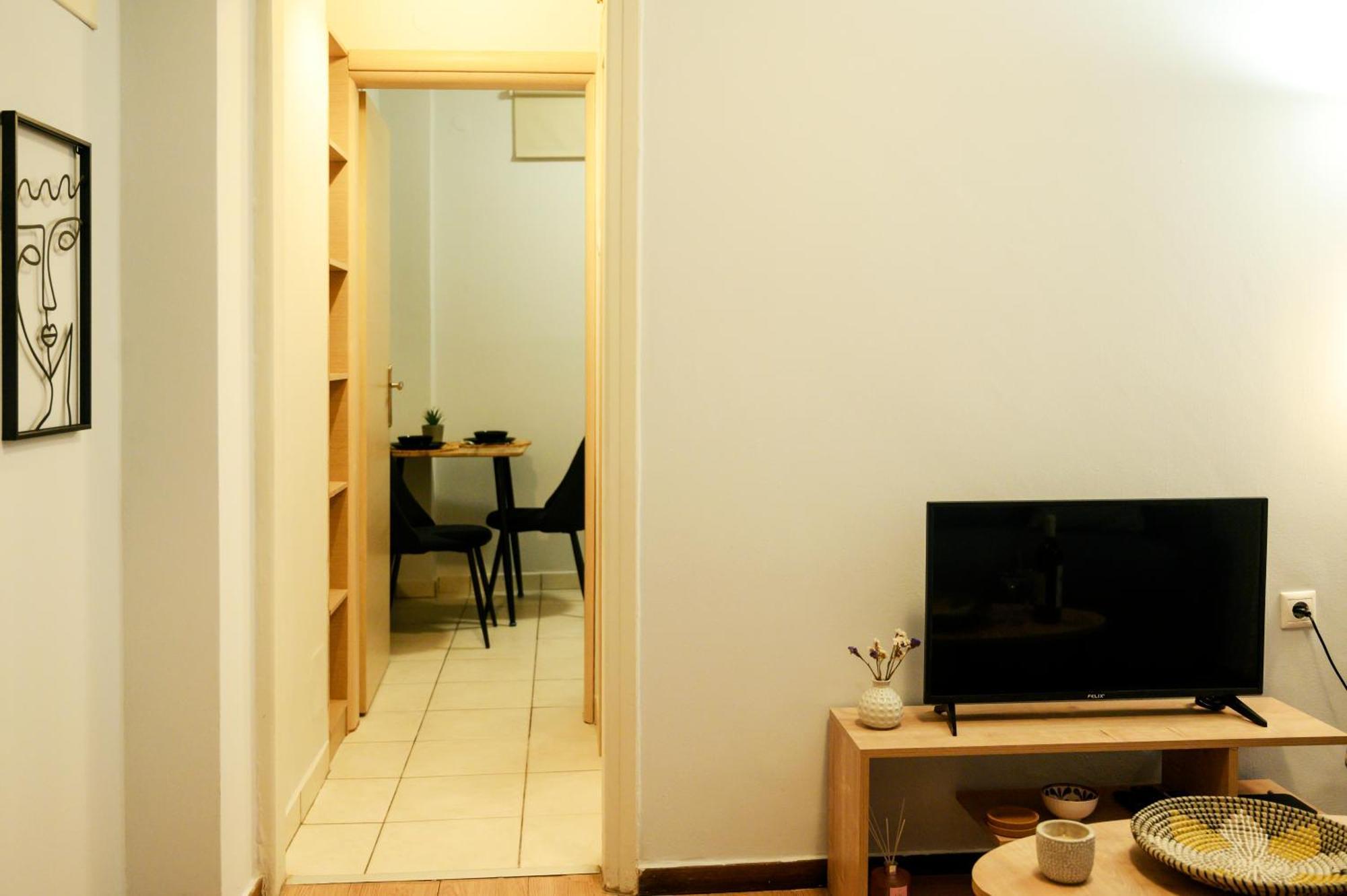 דירות סלוניקי Modern Downtown Flat By Golden H&R מראה חיצוני תמונה